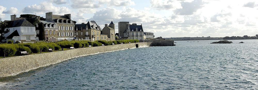 Hotel Aux Tamaris - Vue Mer Roscoff Exterior photo