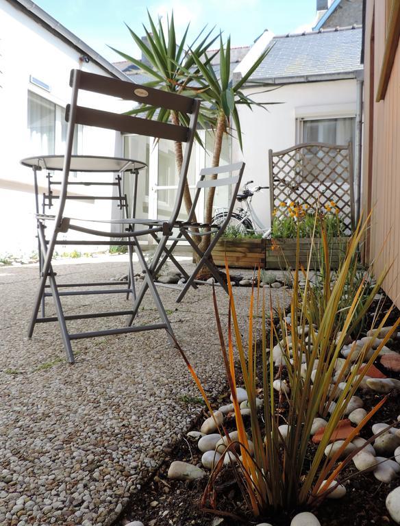 Hotel Aux Tamaris - Vue Mer Roscoff Exterior photo