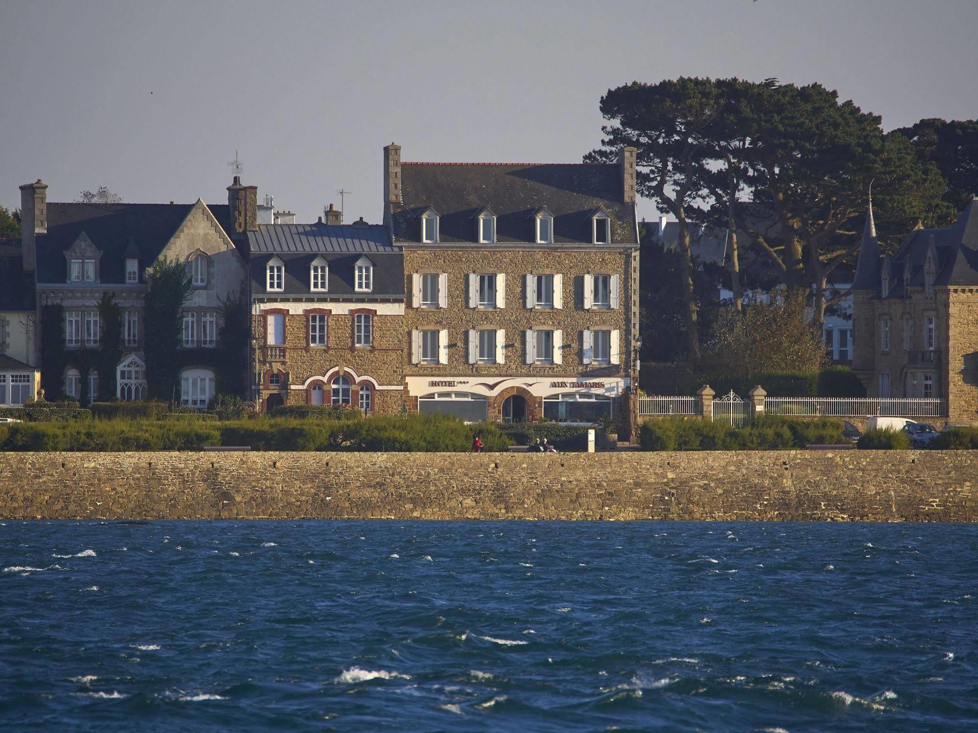 Hotel Aux Tamaris - Vue Mer Roscoff Exterior photo